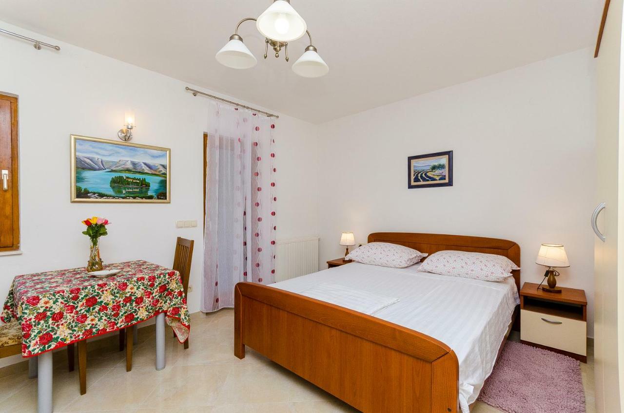 Apartman Ivan Traù Esterno foto