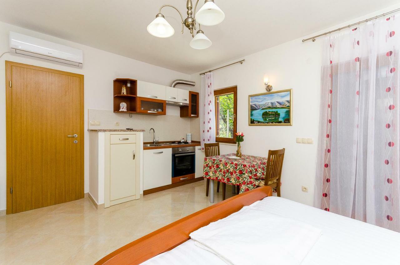 Apartman Ivan Traù Esterno foto